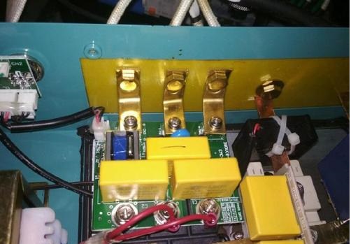 保險(xiǎn)絲需要具備過(guò)載能力